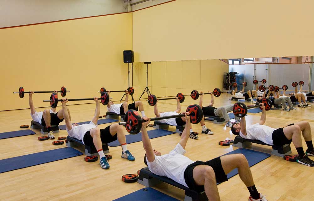 Trainingsgruppe beim Athletiktraining in Pirna Sächsische Schweiz